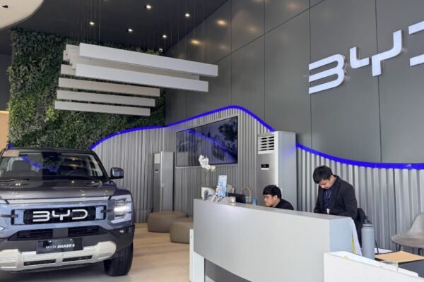 BYD tem primeiro crescimento de lucro em 5 trimestres puxado por exportações. Brasil vira peça-chave