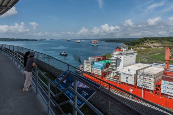 Canal do Panamá trava transporte de gás e força navios-tanque a dar a volta na América do Sul
