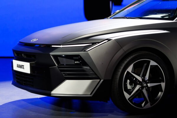 Hyundai prepara mais de 100 modelos para desafiar Toyota