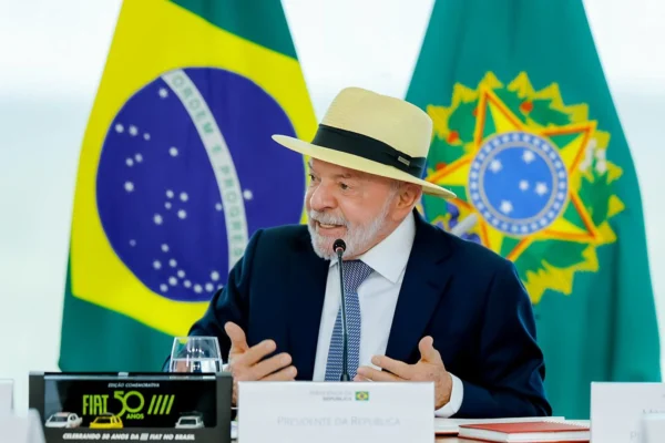 Lula convida empresários e banqueiros para jantar no Alvorada, e campanha busca aproximação com PIB