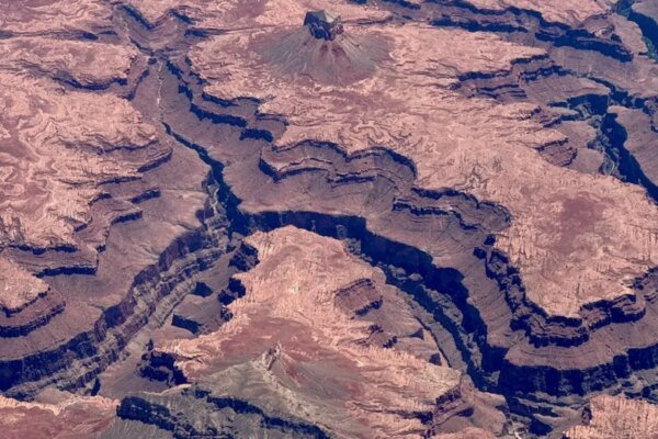 Mais de 20 pessoas estão desaparecidas após inundação repentina no Grand Canyon