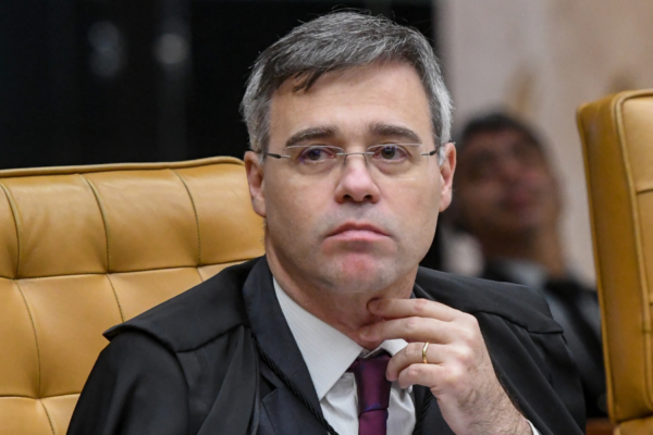 Salário do STF dá ‘condição média’ de vida, diz Mendonça, que recebeu R$ 182 mil em 2026
