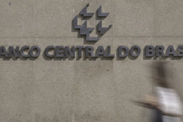 Dívida externa bruta é estimada em US$ 411 bi em julho, afirma BC