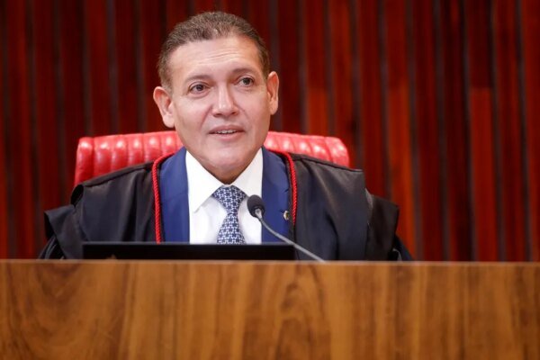 Vazamento de gás provoca incêndio na casa de Nunes Marques, em Brasília; ninguém se feriu