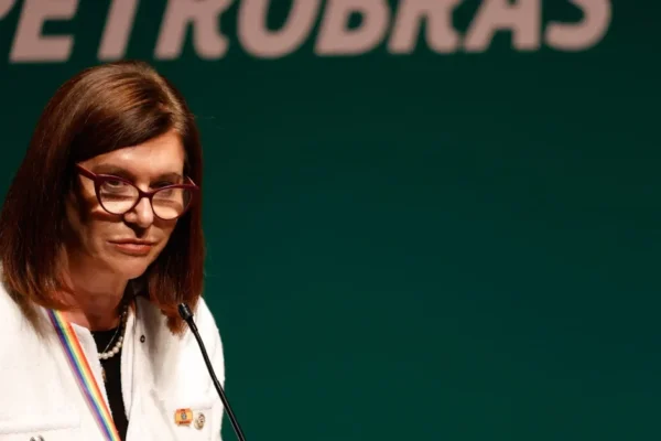 Petrobras avalia exportar gás natural para a Ásia