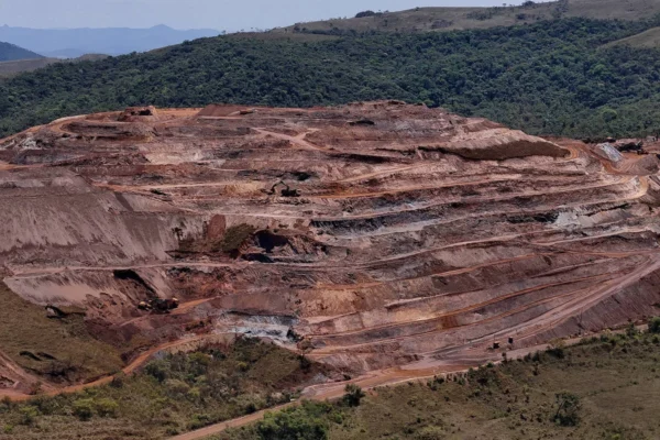 Justiça condena Samarco e três ex-gerentes por tragédia em Mariana (MG)