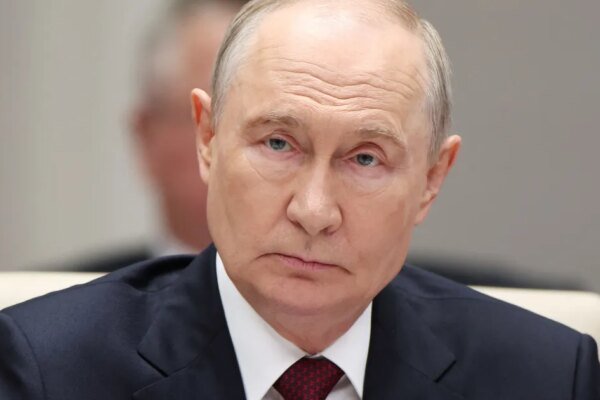 Putin diz que Rússia está vencendo a guerra e não negociará com terroristas