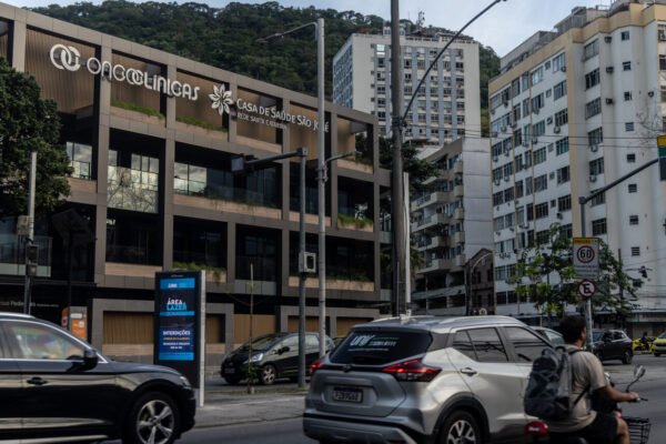 Bilhões em dívida, escândalo do Master e disputa pelo controle: a dramática crise da Oncoclínicas