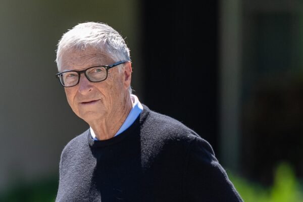 Bill Gates rebate Trump: proteger a IA não enfraquece os EUA diante da China