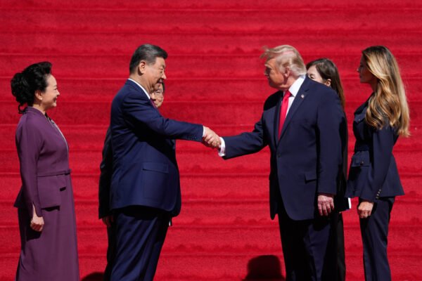 EUA e China reduzirão tarifas sobre US$ 60 bilhões em comércio bilateral