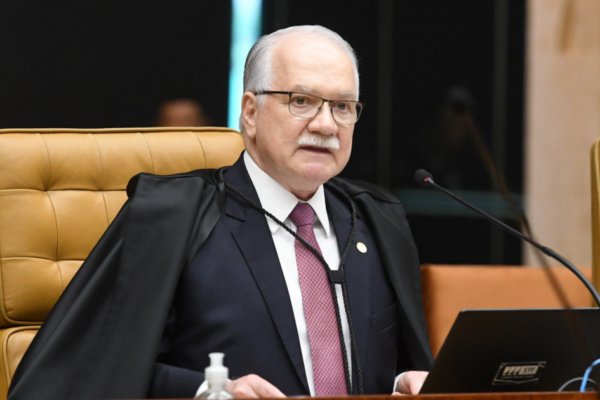 Gravidade dos fatos não autoriza atalhos, diz Fachin sobre tensão no STF