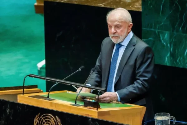 Lula e oposição democrata americana articulam encontro em NY