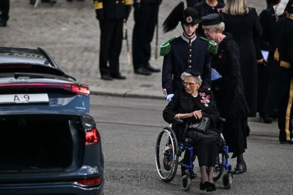 Princesa Astrid da Noruega morre aos 94 anos após funeral do irmão