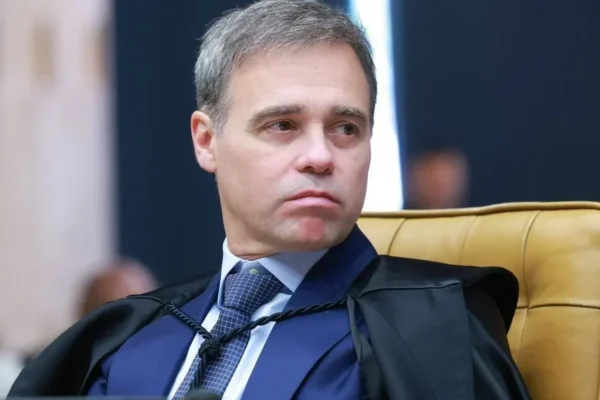 PERGUNTAS SEM RESPOSTAS – ICL Notícias