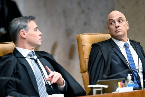 Crise no STF: Mendonça tem até hoje para se manifestar sobre acusações de Moraes