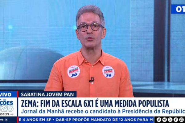 Em caminhada na Paulista, Zema critica Dino, chama Moraes de ‘bandido’ e diz confiar em Cármen