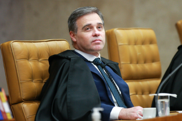 Mendonça libera relatório sobre Moraes e Vorcaro para ser julgado no plenário do STF