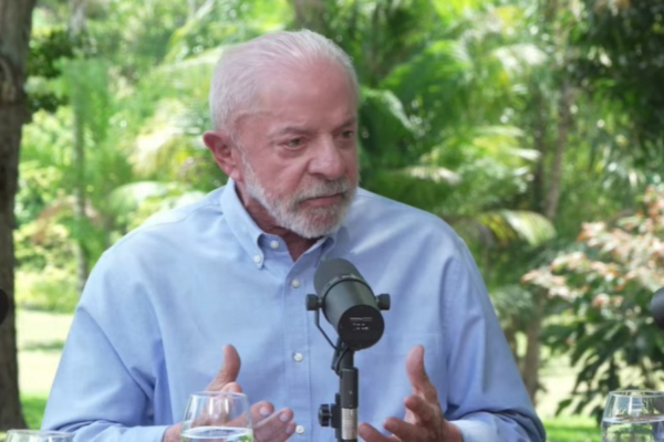 Lula diz que está fazendo levantamento sobre quem desrespeita outras religiões