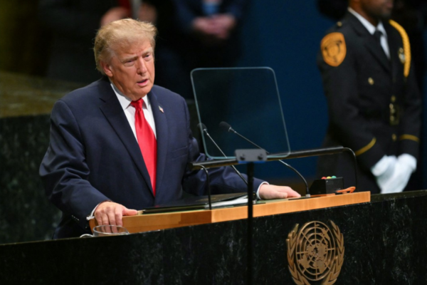 Com presença do Irã na ONU, Trump questiona se deveria ‘aniquilar’ o país