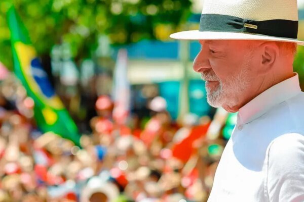 Lula vira campanha para o bolso e tenta tirar STF do centro