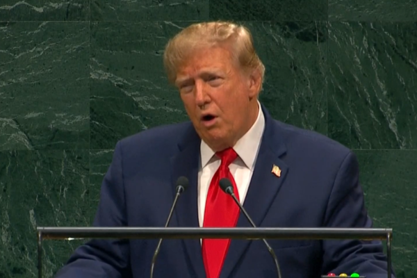 “Desde que assumi o governo acabei com oito guerras”, diz Trump na ONU