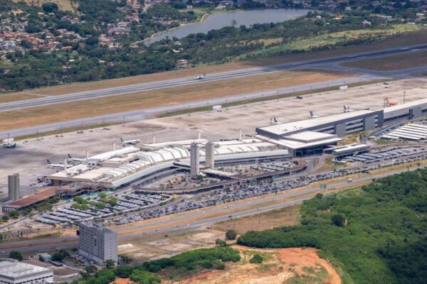 Aeroporto de Confins volta à normalidade depois de suspender operações