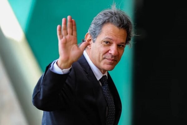 Em comício, Haddad fala sobre Tarcísio: ‘Realizem o sonho dele que é ir embora de SP’