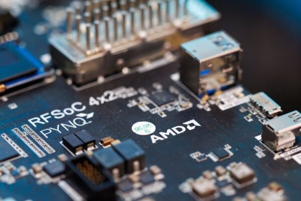AMD supera US$ 1 trilhão em valor de mercado com disparada das ações de chips