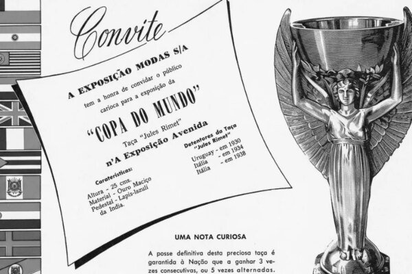 Às vésperas da Copa de 1950, a taça Jules Rimet ficou exposta na vitrine de uma loja do Rio de Janeiro