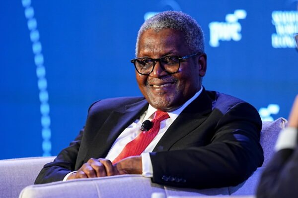 Homem mais rico da África aposta em ‘IPO do povo’ para levar milhões de nigerianos à bolsa