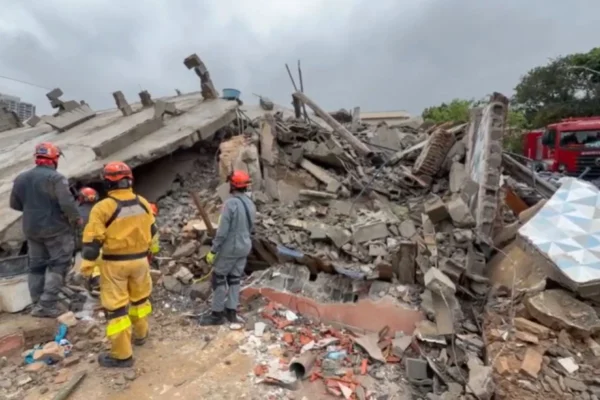 Prefeitura de SP embarga obras de construtoras após desabamento que matou seis pessoas