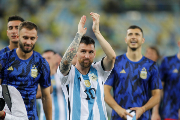 Argentina homenageia Messi após anúncio de aposentadoria: ‘Vou sentir sua falta’