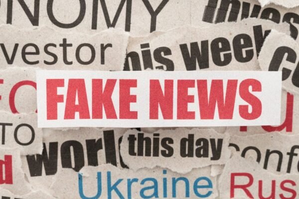 Fake news nas eleições 2026? Veja como identificar e denunciar ao TSE
