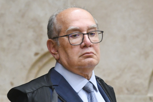 Gilmar Mendes protocola proposta que proíbe policiais como funcionários dos ministros do STF