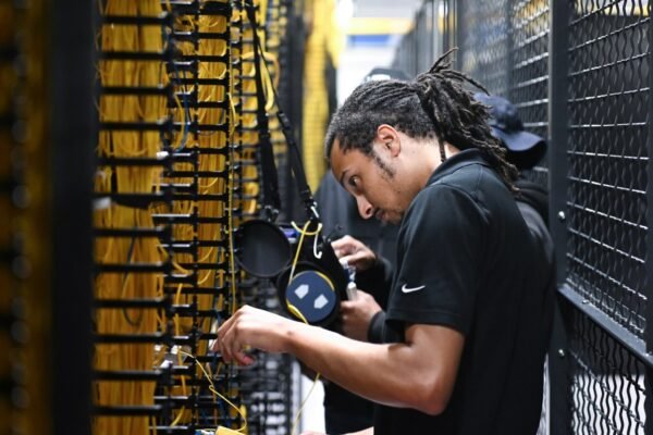 Como é trabalhar em um data center de inteligência artificial