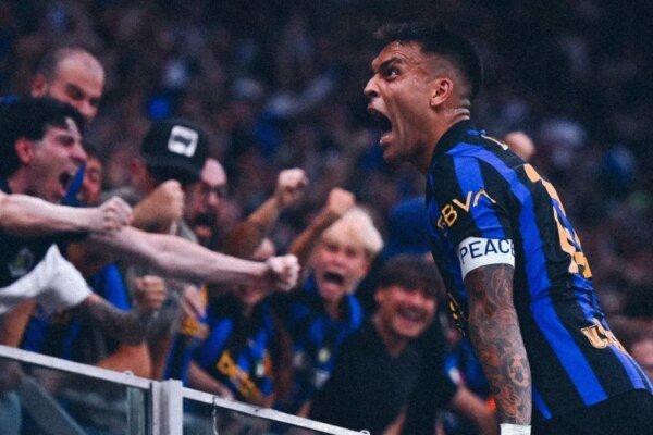 Inter de Milão vence Napoli de virada com gol no último minuto na Serie A