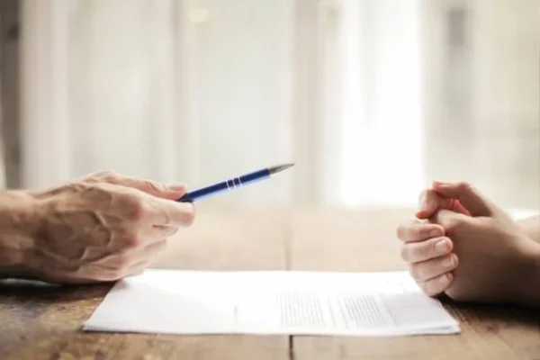 Incompatibilidade de contratos – ICL Notícias
