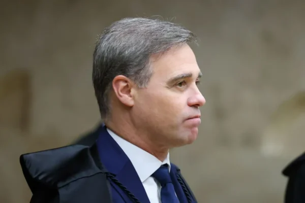 Mendonça vira alvo de representação à PGR por violação às liberdades religiosa e de expressão