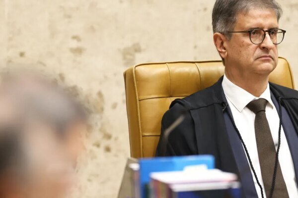 Gonet permanece no caso Master, mas sai desgastado por placar apertado