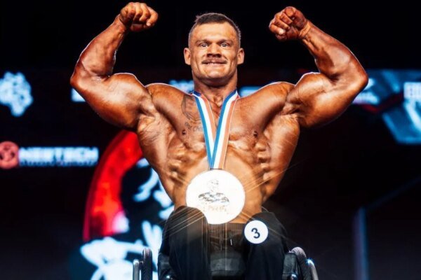 Australiano Blake Colleton vence categoria Wheelchair no Mr. Olympia