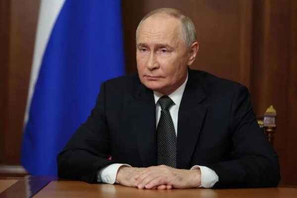 Putin conversa com enviados dos EUA sobre ideias para encerrar a guerra na Ucrânia