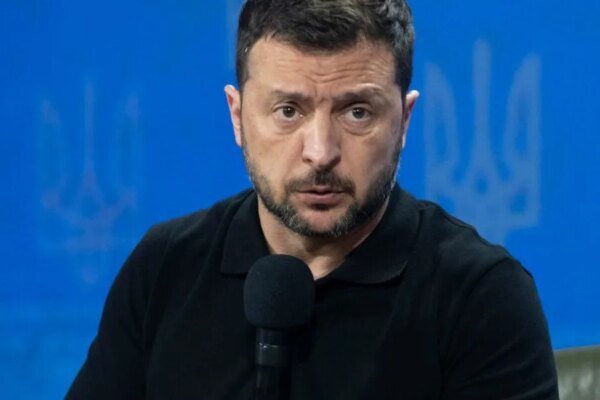 Rússia atacou empresa na região de Dnipro, deixando 5 feridos e 4 mortos, diz Zelensky