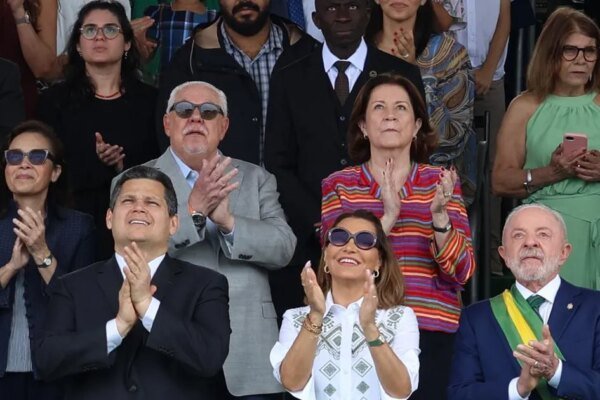 Secom diz que 70 mil estiveram na Esplanada em desfile do 7 de Setembro