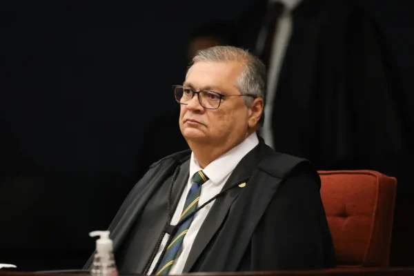Fim das eleições deve destravar investigações sobre emendas e caso Dark Horse no STF