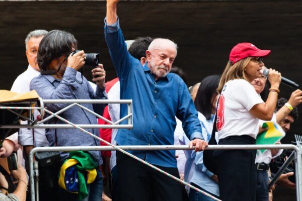Lula fechará campanha em SP com caminhada na Avenida Paulista no sábado