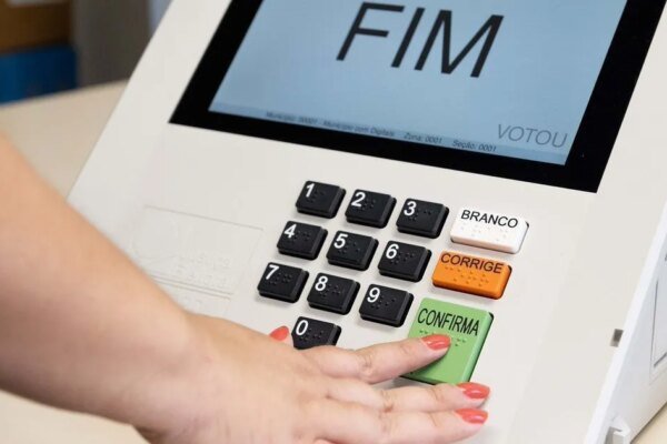 TSE informa que 1.551 urnas precisaram ser substituídas no segundo turno