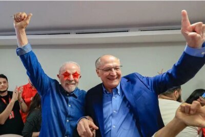 Na Avenida Paulista, Lula diz que quarto mandato é ‘fato histórico que deve ao povo brasileiro’