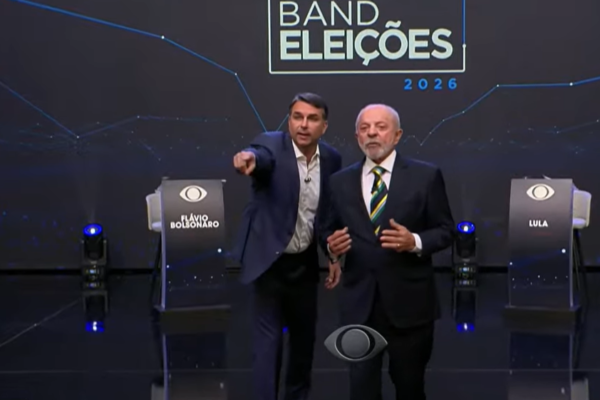 Debate tem gritaria e interrupção nas considerações finais de Lula e Flávio