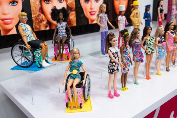 Mattel, dona da Barbie, é alvo de gigante de licenciamento