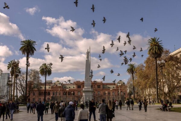 Argentina oferece passaporte a estrangeiros por US$ 350 mil